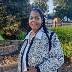 Meet your Posher, Carol